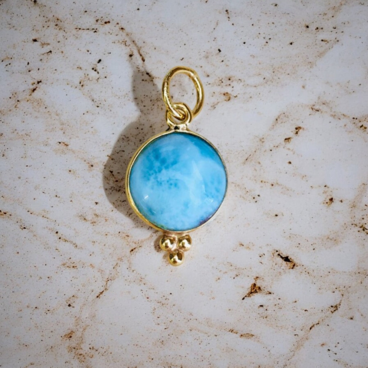 Runder Traum Larimar